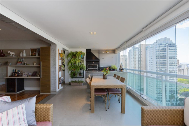 Imagem Apartamento com 4 Quartos à Venda, 153 m² em Campo Belo - São Paulo