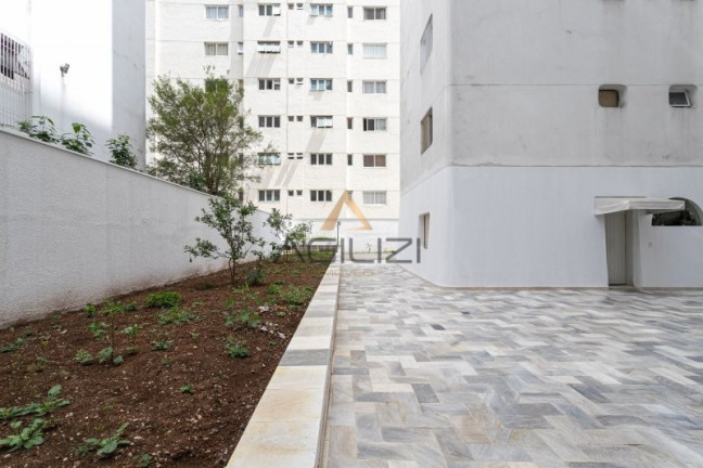 Imagem Apartamento com 3 Quartos à Venda, 128 m² em Vila Nova Conceição - São Paulo Imagem Apartamento com 3 Quartos à Venda, 128 m² em Vila Nova Conceição - São Paulo