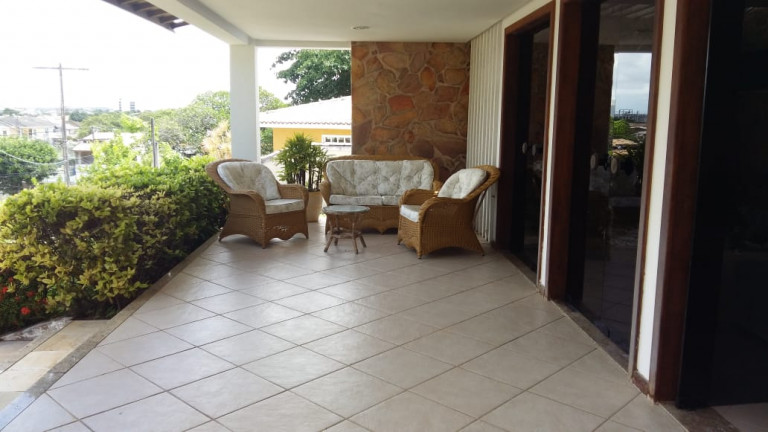Imagem Casa com 4 Quartos à Venda, 400 m² em Buraquinho - Lauro De Freitas
