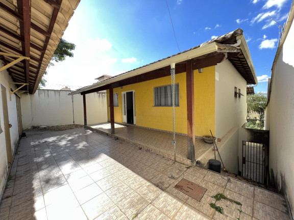 Imagem Casa com 4 Quartos à Venda, 300 m² em Cabral - Contagem
