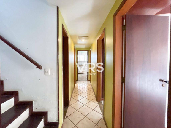 Imagem Casa com 6 Quartos à Venda ou Locação, 288 m² em Várzea - Teresópolis Imagem Casa com 6 Quartos à Venda ou Locação, 288 m² em Várzea - Teresópolis