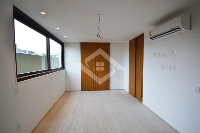 Imagem Casa com 5 Quartos à Venda, 1.000 m² em Barra Da Tijuca - Rio De Janeiro Imagem Casa com 5 Quartos à Venda, 1.000 m² em Barra Da Tijuca - Rio De Janeiro
