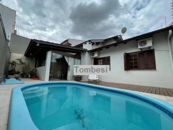Imagem Casa com 3 Quartos à Venda, 140 m² em Parque Da Matriz - Cachoeirinha Imagem Casa com 3 Quartos à Venda, 140 m² em Parque Da Matriz - Cachoeirinha