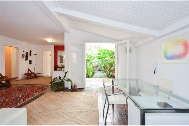 Imagem Casa com 2 Quartos à Venda, em Vila Sônia - São Paulo Imagem Casa com 2 Quartos à Venda, em Vila Sônia - São Paulo