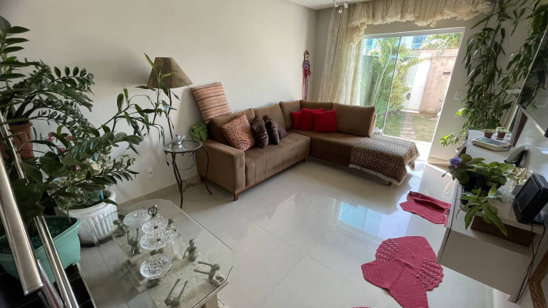 Imagem Casa com 2 Quartos à Venda, 180 m² em Santa Mônica - Guarapari Imagem Casa com 2 Quartos à Venda, 180 m² em Santa Mônica - Guarapari