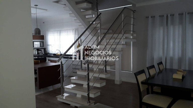 Imagem Casa com 3 Quartos à Venda, 254 m² em Condomínio Residencial Mantiqueira - São José Dos Campos Imagem Casa com 3 Quartos à Venda, 254 m² em Condomínio Residencial Mantiqueira - São José Dos Campos