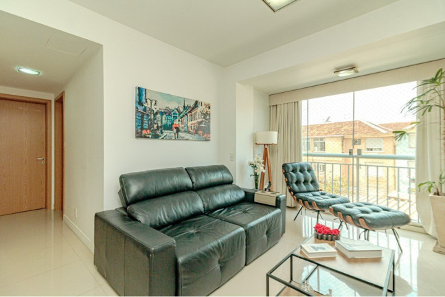 Apartamento com 2 Quartos à Venda, 68 m² em Jardim Lindóia - Porto Alegre