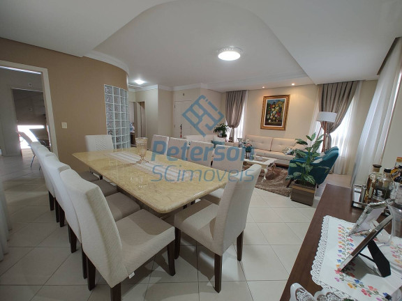 Imagem Casa com 4 Quartos à Venda, 430 m² em Jardim Maluche - Brusque Imagem Casa com 4 Quartos à Venda, 430 m² em Jardim Maluche - Brusque