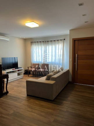 Sobrado com 3 Quartos à Venda, 150 m² em Saguaçu - Joinville