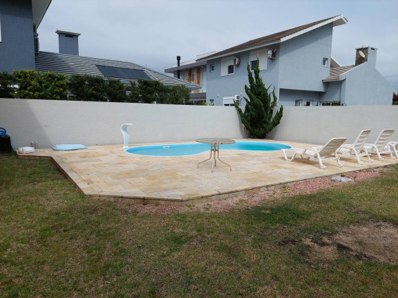 Imagem Casa com 3 Quartos à Venda, 375 m² em Atlântida Sul - Osório Imagem Casa com 3 Quartos à Venda, 375 m² em Atlântida Sul - Osório