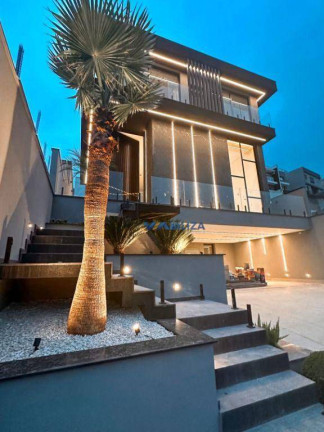 Sobrado com 4 Quartos à Venda, 240 m² em Residencial Real Park - Arujá