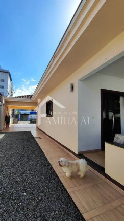 Imagem Casa com 3 Quartos à Venda, 135 m² em Aventureiro - Joinville Imagem Casa com 3 Quartos à Venda, 135 m² em Aventureiro - Joinville