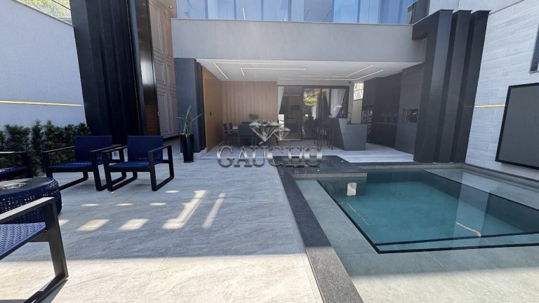 Imagem Casa com 5 Quartos à Venda, 500 m² em Recreio Dos Bandeirantes - Rio De Janeiro