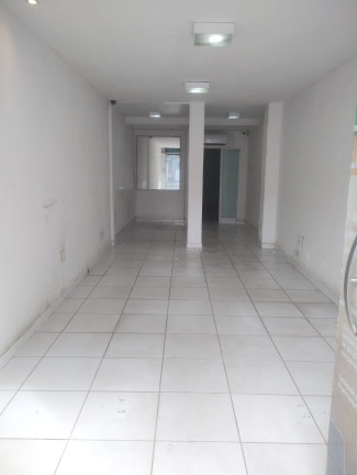 Imóvel Comercial para Alugar, 60 m² em Amaralina - Salvador