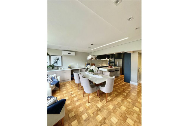 Apartamento com 2 Quartos à Venda, 105 m² em Aclimação - São Paulo