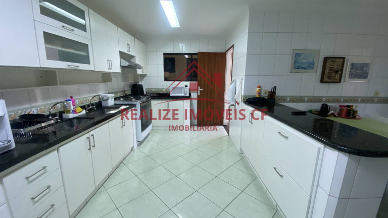 Imagem Casa com 5 Quartos para Alugar, em São Cristóvão - Cabo Frio Imagem Casa com 5 Quartos para Alugar, em São Cristóvão - Cabo Frio