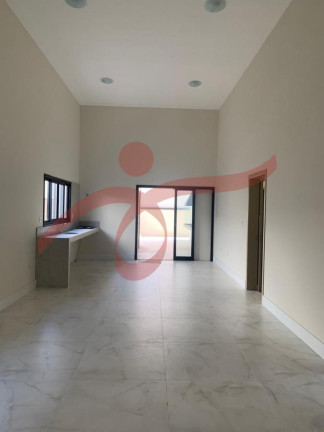 Casa com 3 Quartos à Venda, 300 m² em Piracangaguá - Taubaté