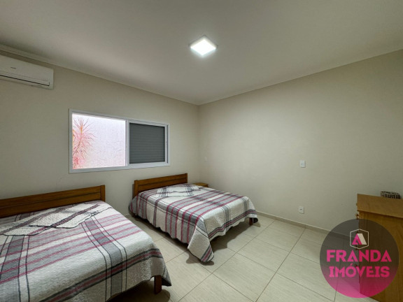 Imagem Casa com 3 Quartos à Venda, 170 m² em Perequê Açu - Ubatuba Imagem Casa com 3 Quartos à Venda, 170 m² em Perequê Açu - Ubatuba