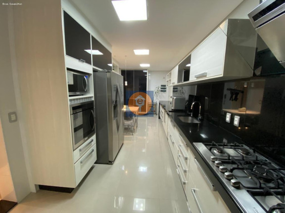 Imagem Apartamento com 3 Quartos à Venda, 158 m² Imagem Apartamento com 3 Quartos à Venda, 158 m²