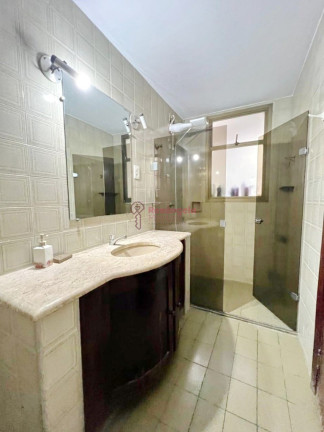 Imagem Imóvel com 3 Quartos à Venda, 280 m² em Praia Da Costa - Vila Velha Imagem Imóvel com 3 Quartos à Venda, 280 m² em Praia Da Costa - Vila Velha