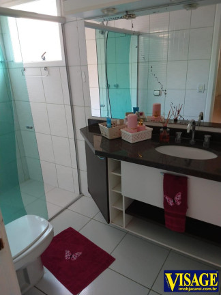 Imagem Casa com 3 Quartos à Venda, 360 m² em Jacareí Imagem Casa com 3 Quartos à Venda, 360 m² em Jacareí