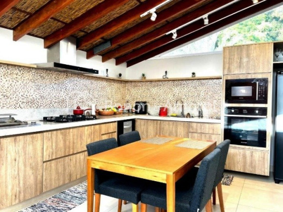 Casa de Condomínio com 3 Quartos à Venda, 158 m² em Parque Rural Fazenda Santa Cândida - Campinas