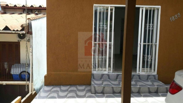 Imagem Casa com 2 Quartos à Venda, 150 m² em Glória - Porto Alegre
