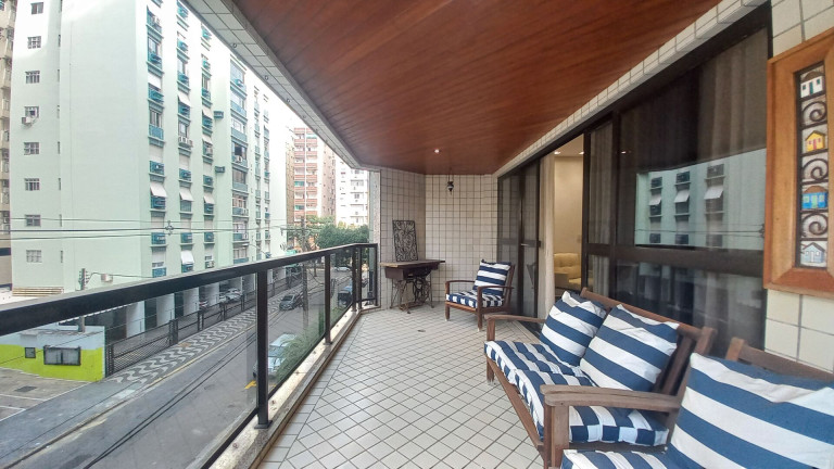Apartamento com 3 Quartos para Alugar, 189 m² em Gonzaga - Santos
