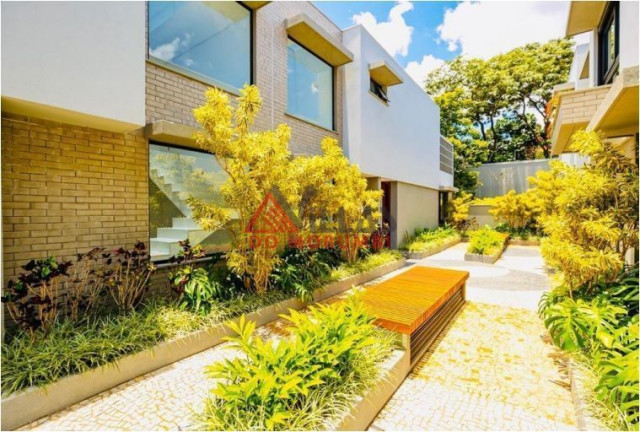 Imagem Sobrado com 3 Quartos à Venda, 455 m² em Moema - São Paulo
