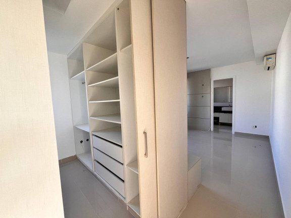 Imagem Casa com 3 Quartos à Venda, em Campeche - Florianópolis Imagem Casa com 3 Quartos à Venda, em Campeche - Florianópolis