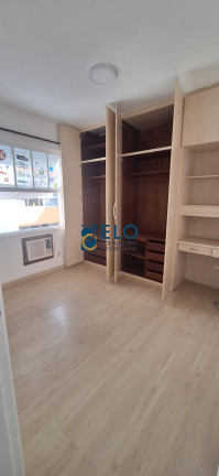 Imagem Apartamento com 3 Quartos à Venda, 246 m² em Marapé - Santos