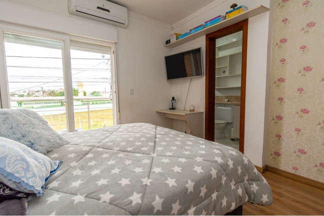 Imagem Casa com 3 Quartos à Venda, 111 m² em Igara - Canoas Imagem Casa com 3 Quartos à Venda, 111 m² em Igara - Canoas