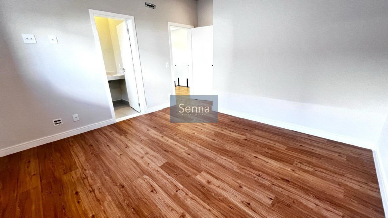 Imagem Casa com 3 Quartos à Venda, em Medeiros - Jundiaí Imagem Casa com 3 Quartos à Venda, em Medeiros - Jundiaí