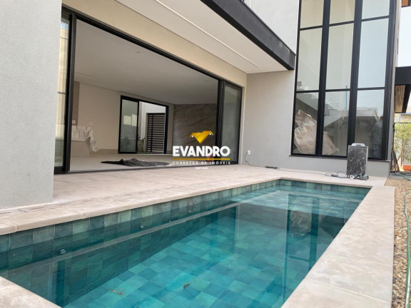Imagem Casa com 4 Quartos à Venda, 363 m² em Ribeirão Do Lipa - Cuiabá