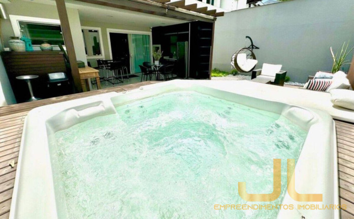 Imagem Casa com 3 Quartos para Alugar, 215 m² em Velha - Blumenau