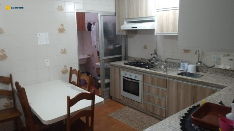 Imagem Casa com 6 Quartos à Venda, 309 m² em Centro - Florianópolis Imagem Casa com 6 Quartos à Venda, 309 m² em Centro - Florianópolis
