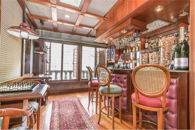 Imagem Casa com 4 Quartos à Venda,  em Três Figueiras - Porto Alegre
