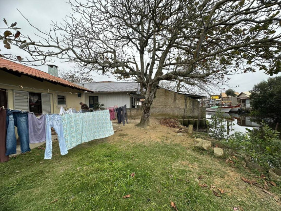 Imagem Casa com 3 Quartos à Venda, 100 m² em Centro - Balneário Barra Do Sul
