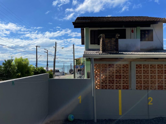 Imagem Casa com 1 Quarto para Alugar ou Temporada, 30 m² em Centro - Porto Belo Imagem Casa com 1 Quarto para Alugar ou Temporada, 30 m² em Centro - Porto Belo