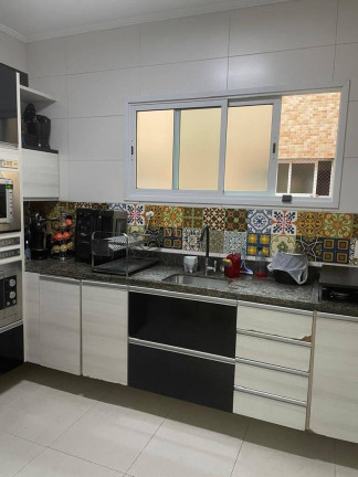 Imagem Casa com 2 Quartos à Venda, 127 m² em Marapé - Santos