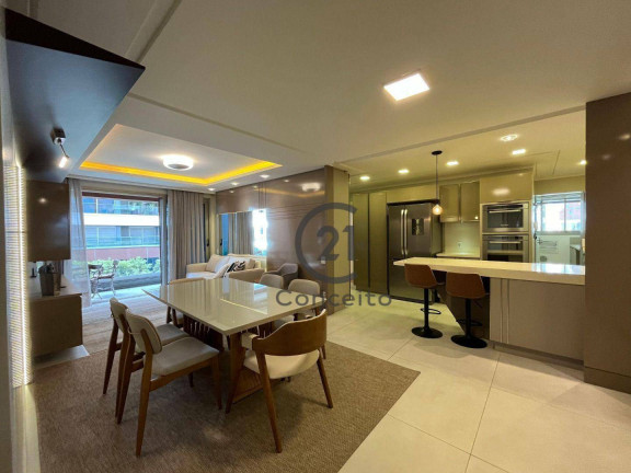 Apartamento com 3 Quartos à Venda, 175 m² em Agronômica - Florianópolis
