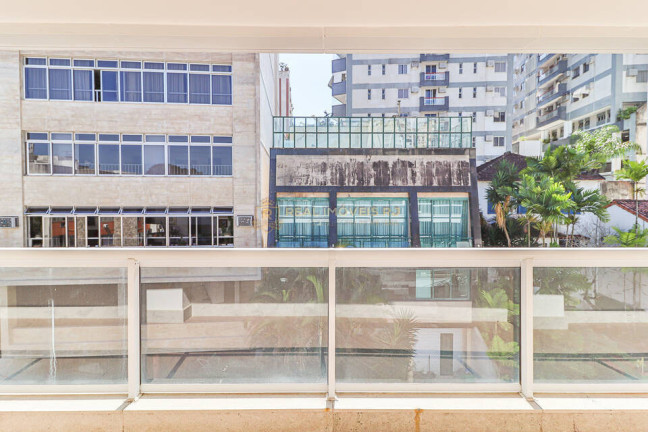 Imagem Apartamento com 4 Quartos à Venda, 179 m² em Lagoa - Rio De Janeiro Imagem Apartamento com 4 Quartos à Venda, 179 m² em Lagoa - Rio De Janeiro