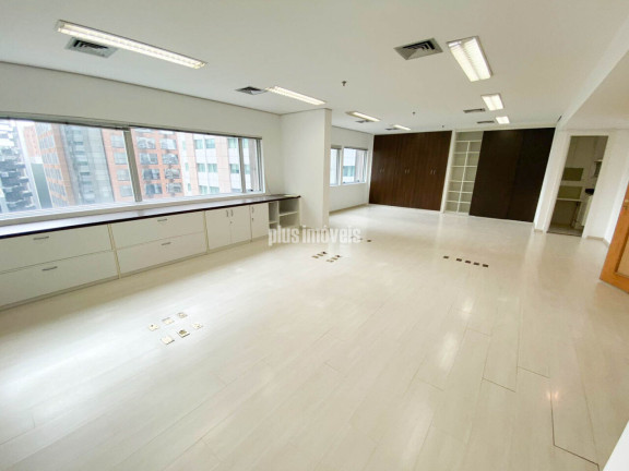 Imagem Imóvel Comercial à Venda, 64 m² em Vila Olímpia - São Paulo Imagem Imóvel Comercial à Venda, 64 m² em Vila Olímpia - São Paulo