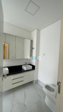 Imagem Apartamento com 3 Quartos à Venda, 216 m² em Perequê - Porto Belo Imagem Apartamento com 3 Quartos à Venda, 216 m² em Perequê - Porto Belo