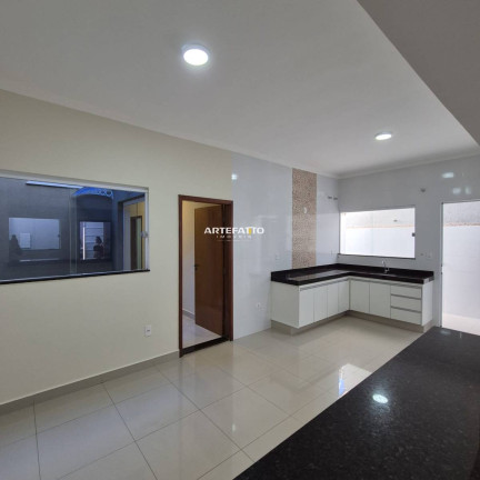 Imagem Casa com 3 Quartos à Venda, 160 m²