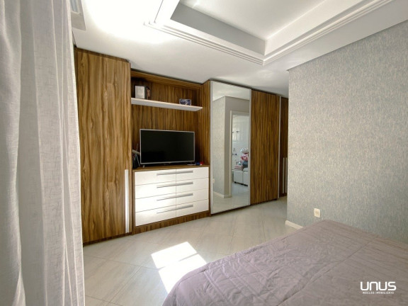 Imagem Apartamento com 4 Quartos à Venda, 336 m² em Estreito - Florianópolis