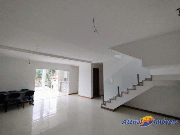 Imagem Casa com 4 Quartos à Venda, 252 m² em Vargem Grande - Teresópolis Imagem Casa com 4 Quartos à Venda, 252 m² em Vargem Grande - Teresópolis