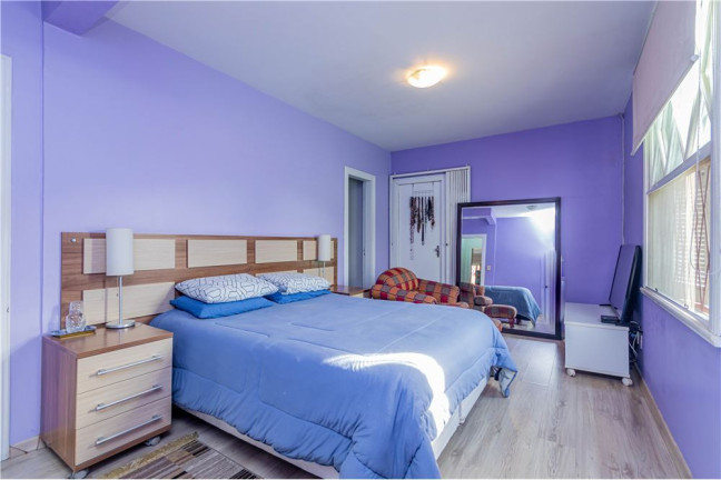 Imagem Casa com 4 Quartos à Venda, 360 m² em Menino Deus - Porto Alegre