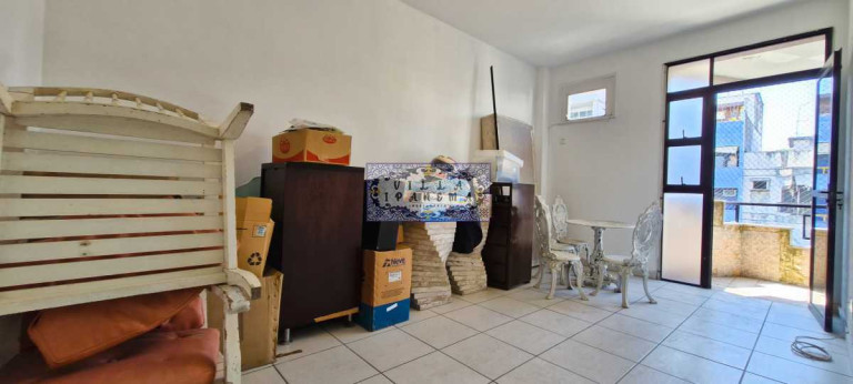 Imagem Cobertura com 4 Quartos à Venda, 380 m² em Ingá - Niterói