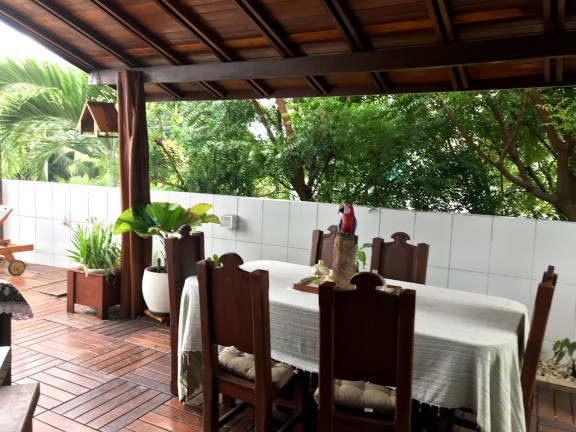 Imagem Casa com 6 Quartos à Venda, em Portão - Lauro De Freitas Imagem Casa com 6 Quartos à Venda, em Portão - Lauro De Freitas